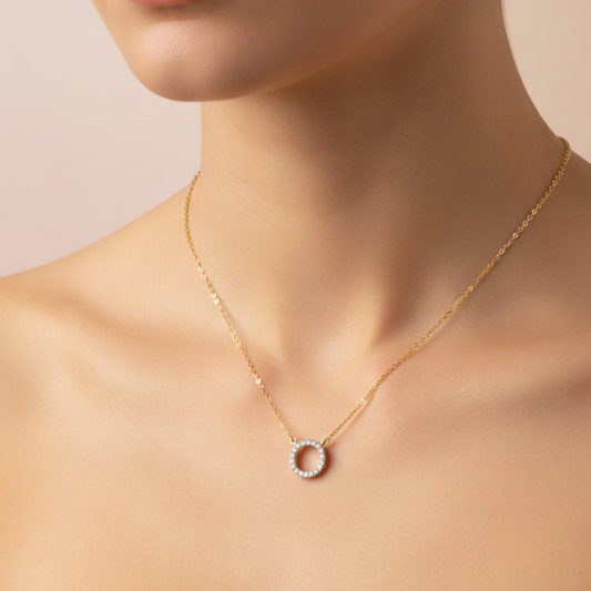 Gold Classic Circle Pendant Necklace