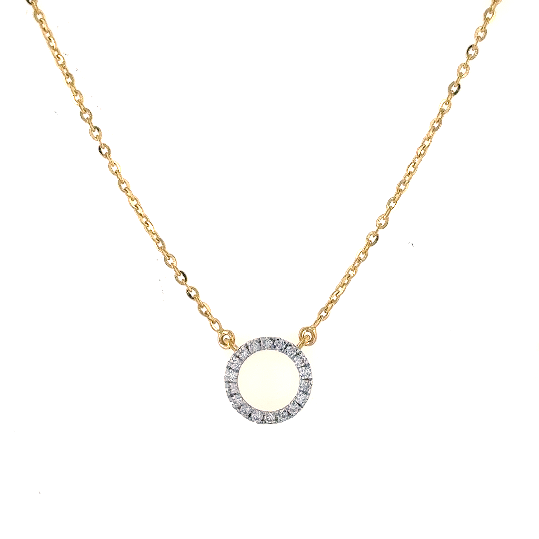 Gold Classic Circle Pendant Necklace