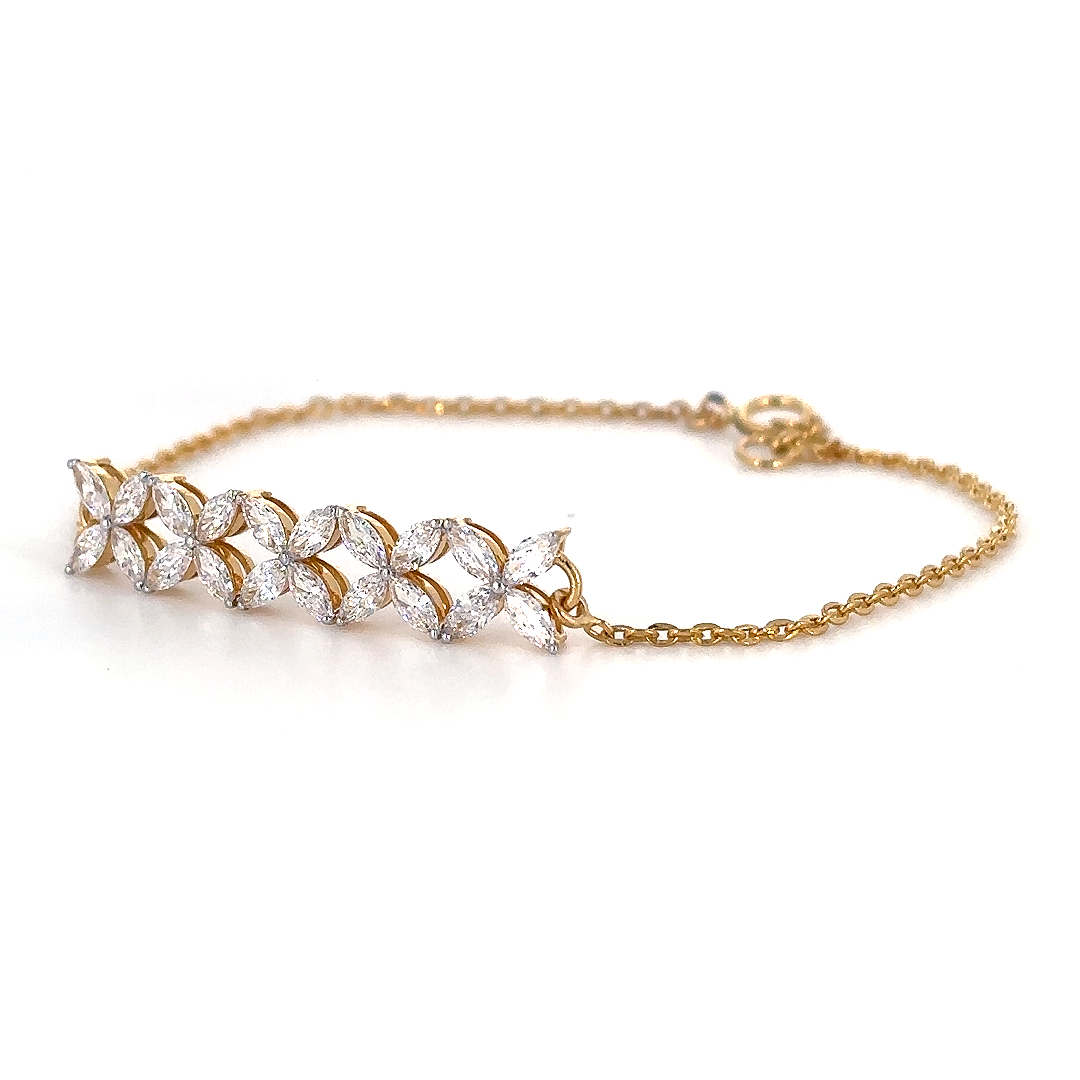 Gold Leaf-Pattern Bracelet