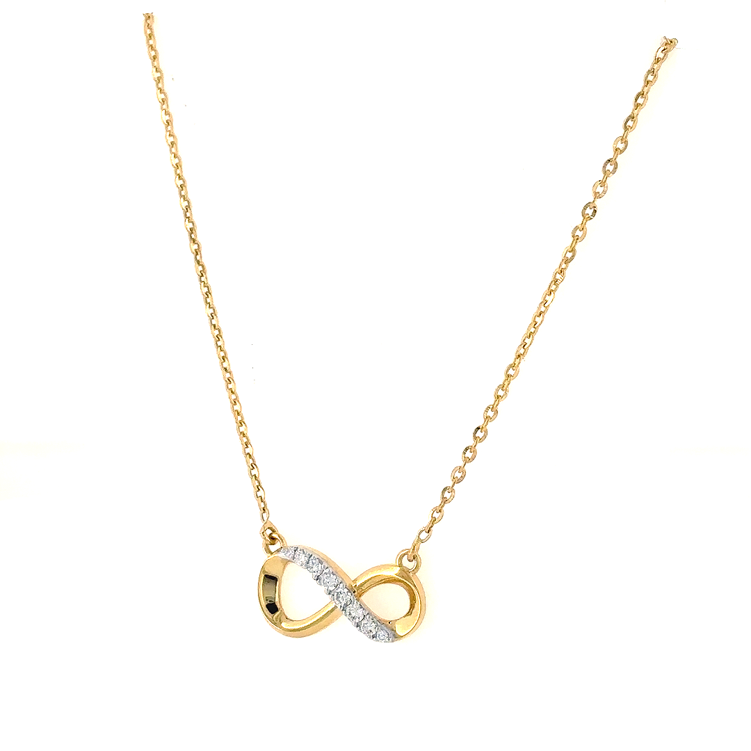 Gold Interlinked Circle Pendant Necklace